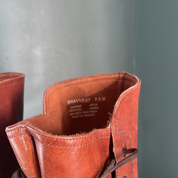 Brown distressed Leather Knee-High Boots lace up back Steve Madden - Picture 5 of 8